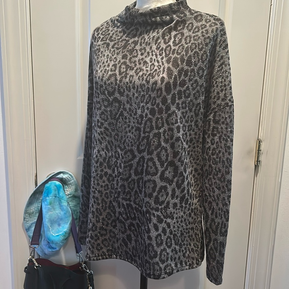 INC Animal Print Shimmer Lightweight Sweater Gray Silver Womens Plus Size XL - Picture 2 of 11